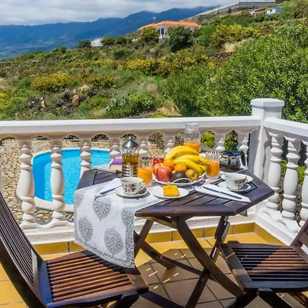 La Rivera Apartment